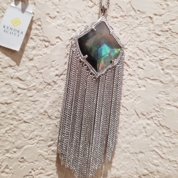 Rare Kendra Scott Black Mother of Pearl Necklace - Picture 2 of 7